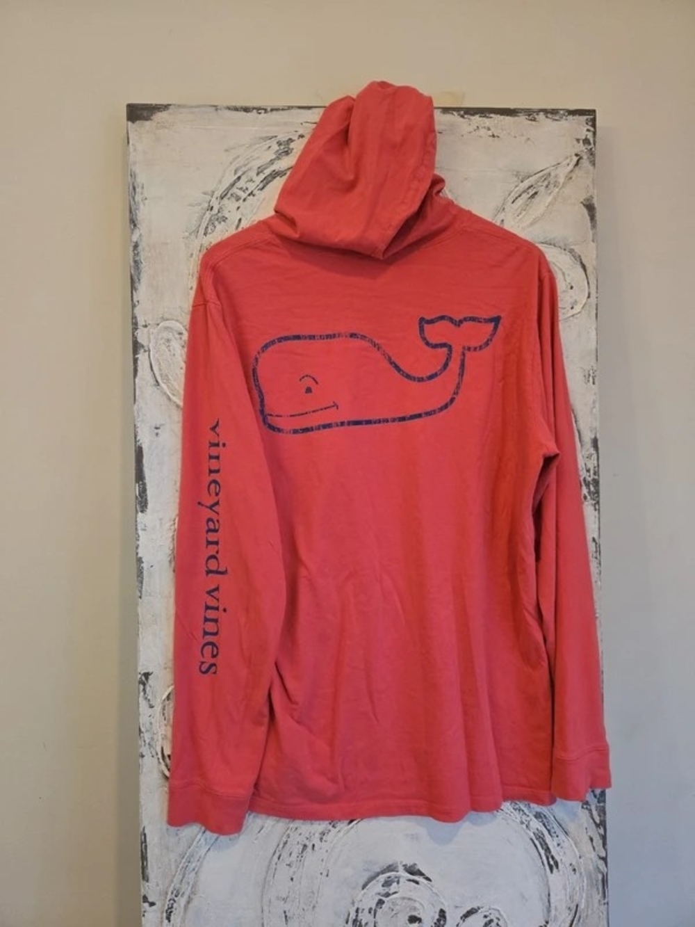 Vineyard Vines Men's Coral Whale Hooded Long-Sleeve Swim Shirt